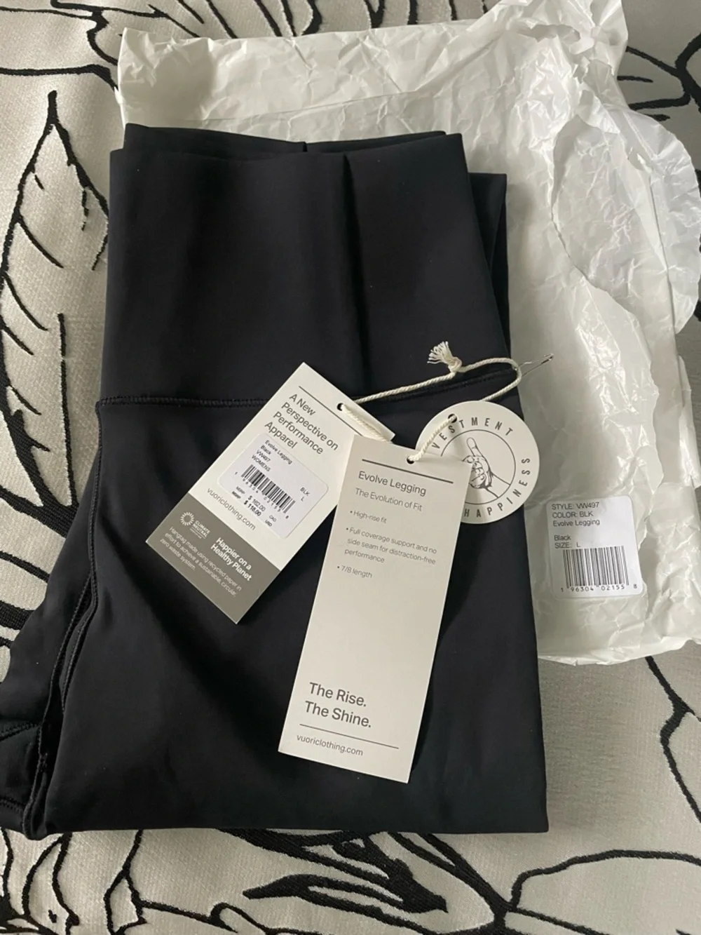 Vuori Black Evolve Legging - Women's - Picture 1 of 4